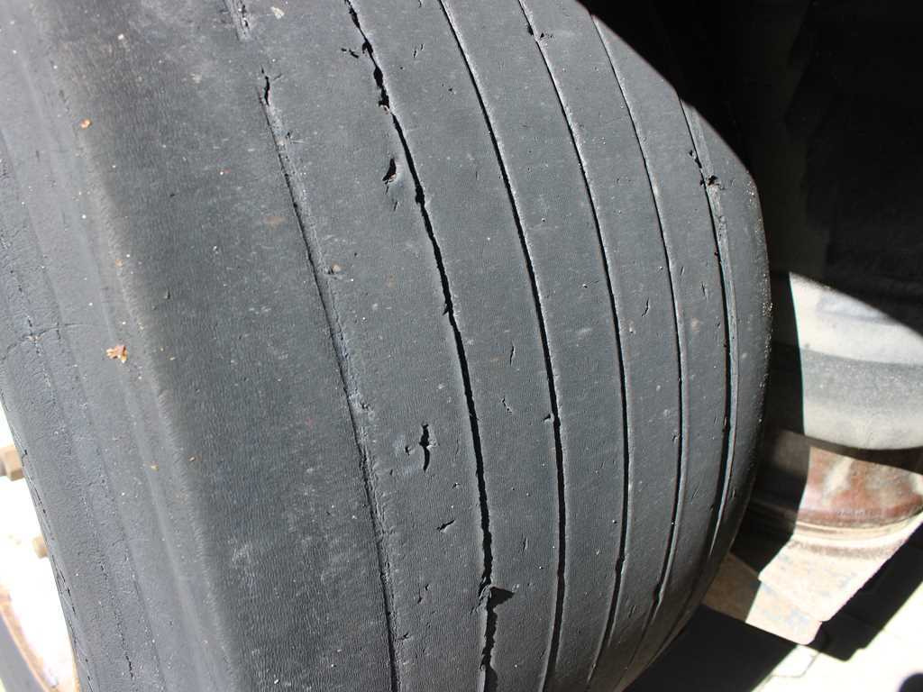 Тентований напівпричіп Kögel SN 24 MEGA, SAF, LOWDECK, LIFT AXLE, LIFTING ROOF, MULTILOCK: фото 12 Тентований напівпричіп Kögel SN 24 MEGA, SAF, LOWDECK, LIFT AXLE, LIFTING ROOF, MULTILOCK: фото 12