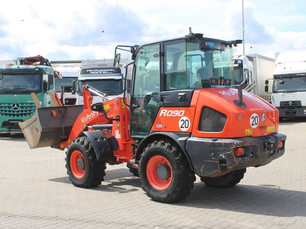 Kubota R090 - Колісний навантажувач: фото 5 Kubota R090 - Колісний навантажувач: фото 5