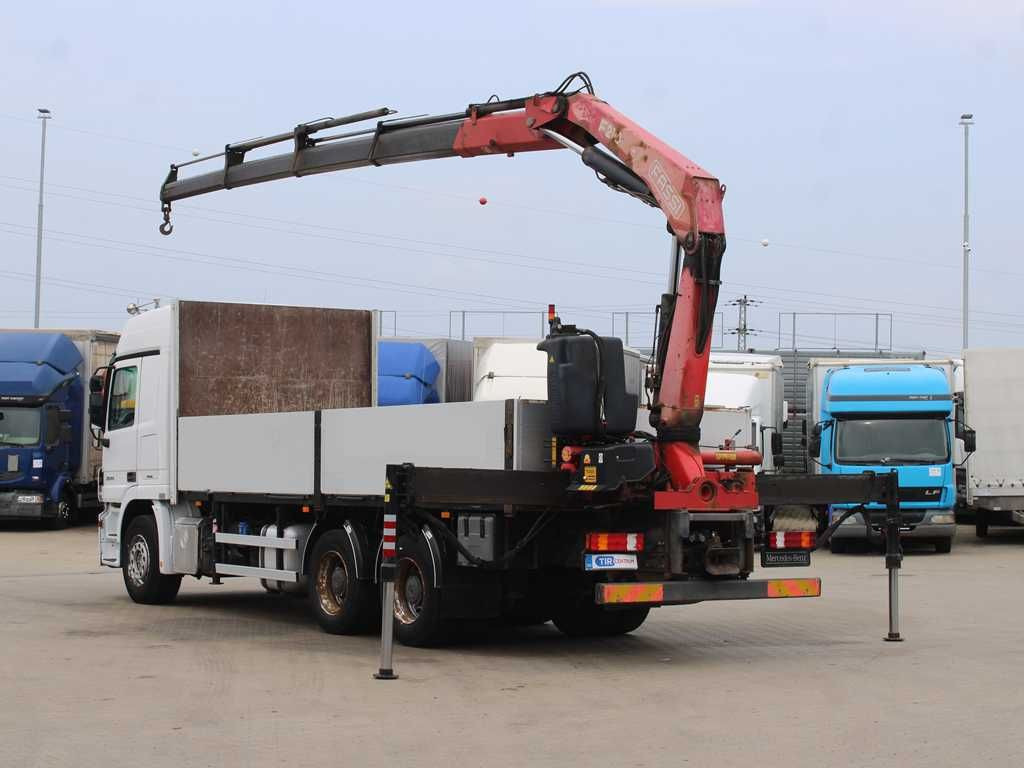 Mercedes-Benz Actros 2644, 6X4, EURO 4, CRANE FASSI F210 - Вантажівка з маніпулятором: фото 4 Mercedes-Benz Actros 2644, 6X4, EURO 4, CRANE FASSI F210 - Вантажівка з маніпулятором: фото 4