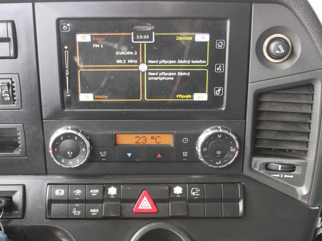 Тягач, Напівпричіп лісовоз Mercedes-Benz Arocs 3351, 6x6, HYDRAULIC ARM LOGLIFT ET450, TYRES 80%: фото 19 Тягач, Напівпричіп лісовоз Mercedes-Benz Arocs 3351, 6x6, HYDRAULIC ARM LOGLIFT ET450, TYRES 80%: фото 19