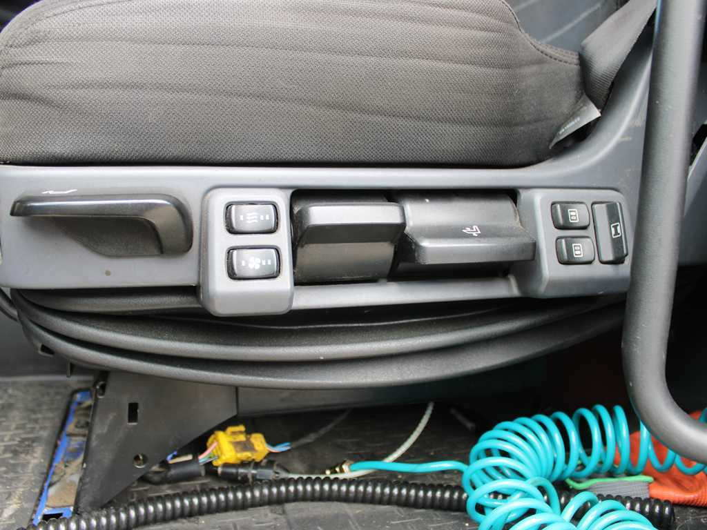 Scania R410, EURO 6, LOWDECK, RETARDER, NAVIGATION - Тягач: фото 5 Scania R410, EURO 6, LOWDECK, RETARDER, NAVIGATION - Тягач: фото 5