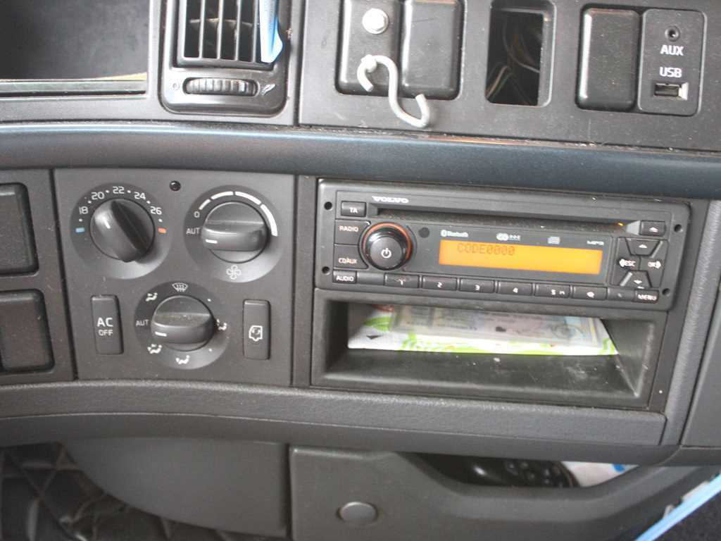 Тягач Volvo FH 420, EURO 5 EEV, LOWDECK, AIR SUSPENSION, VEB +: фото 12 Тягач Volvo FH 420, EURO 5 EEV, LOWDECK, AIR SUSPENSION, VEB +: фото 12