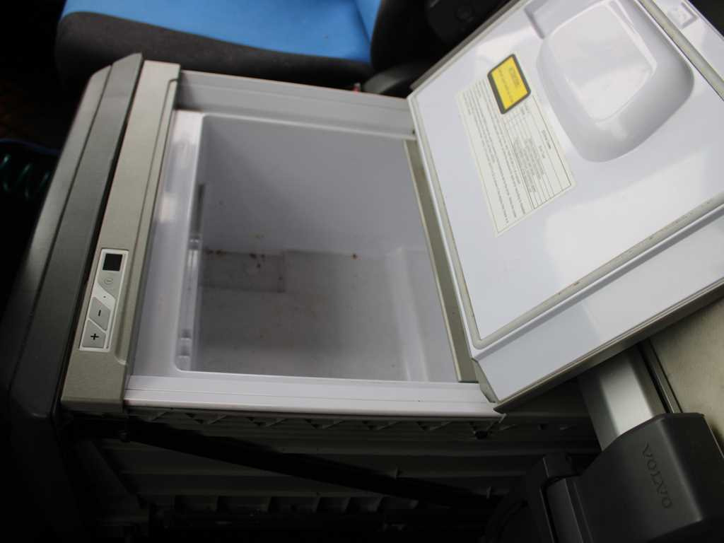 Тягач Volvo FH 420, EURO 5 EEV, LOWDECK, AIR SUSPENSION, VEB +: фото 14 Тягач Volvo FH 420, EURO 5 EEV, LOWDECK, AIR SUSPENSION, VEB +: фото 14