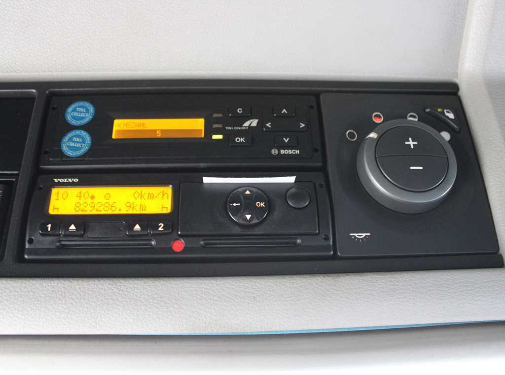 Тягач Volvo FH 420, EURO 5 EEV, LOWDECK, AIR SUSPENSION, VEB +: фото 16 Тягач Volvo FH 420, EURO 5 EEV, LOWDECK, AIR SUSPENSION, VEB +: фото 16