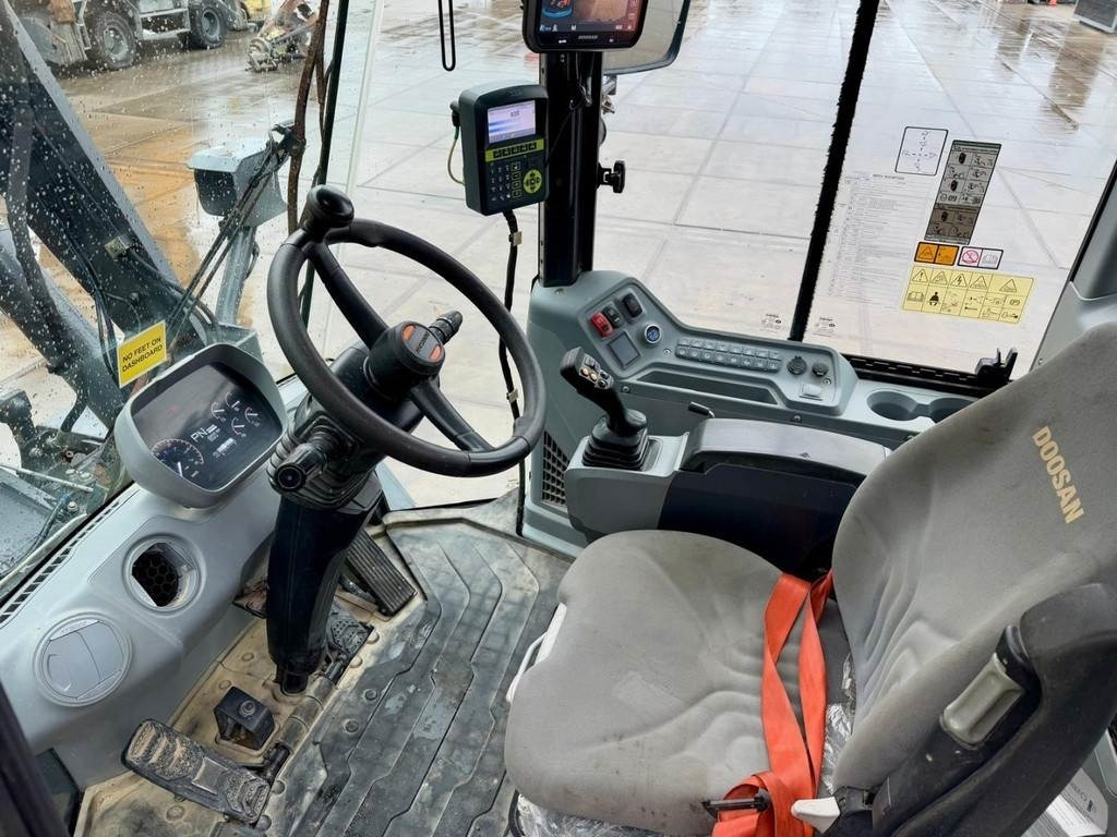 Колісний навантажувач Doosan DL250-7: фото 9
