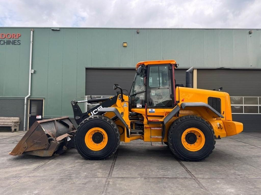 JCB 427 ZX - Колісний навантажувач: фото 1 JCB 427 ZX - Колісний навантажувач: фото 1