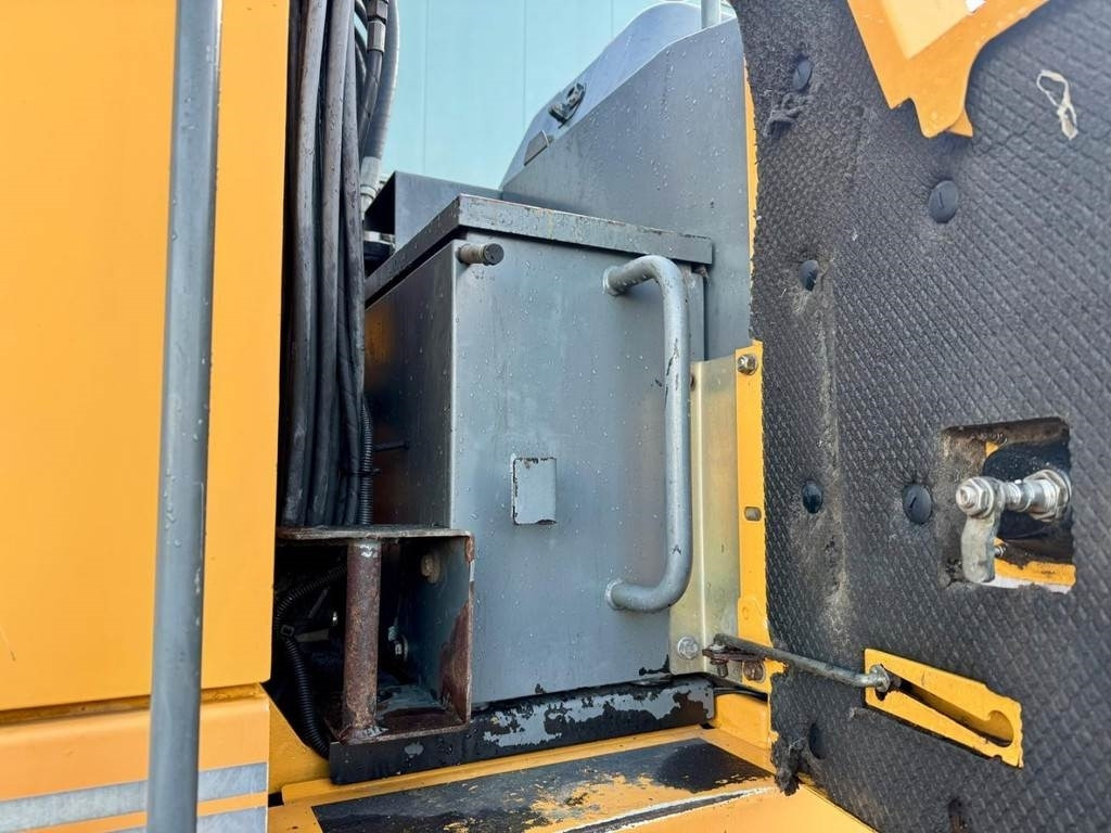 Перевантажувач Liebherr A 924 C: фото 16