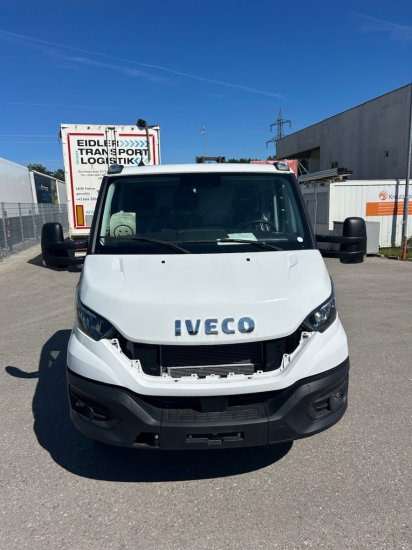 Iveco Daily 40 - 180 Fahrgestell, E6 Ohne Motor/Ohne Getriebe - Вантажівка шасі: фото 2 Iveco Daily 40 - 180 Fahrgestell, E6 Ohne Motor/Ohne Getriebe - Вантажівка шасі: фото 2