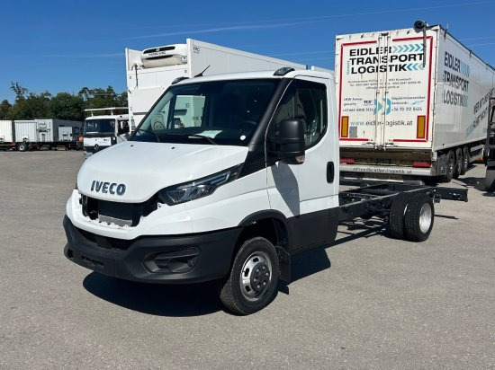 Iveco Daily 40 - 180 Fahrgestell, E6 Ohne Motor/Ohne Getriebe - Вантажівка шасі: фото 1 Iveco Daily 40 - 180 Fahrgestell, E6 Ohne Motor/Ohne Getriebe - Вантажівка шасі: фото 1