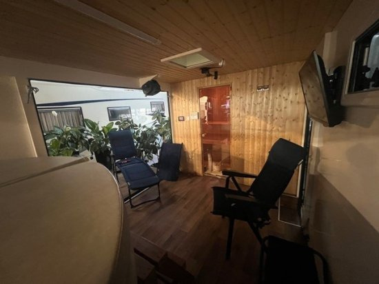 Новий Причіп дача Izabella Wellnessanhänger mit Sauna und Whirlpool, Stromaggregat: фото 9