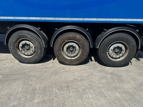 Kempf SKM 39 Alu-Kastenmulde 55m³ Rollplane - Самоскид напівпричіп: фото 4 Kempf SKM 39 Alu-Kastenmulde 55m³ Rollplane - Самоскид напівпричіп: фото 4