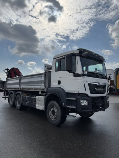 MAN TGS 26.430 6x4 3-Seitenkipper, HMF 2020K-RC Heckkran abnehmbar, - Самоскид вантажівка, Вантажівка з маніпулятором: фото 3 MAN TGS 26.430 6x4 3-Seitenkipper, HMF 2020K-RC Heckkran abnehmbar, - Самоскид вантажівка, Вантажівка з маніпулятором: фото 3