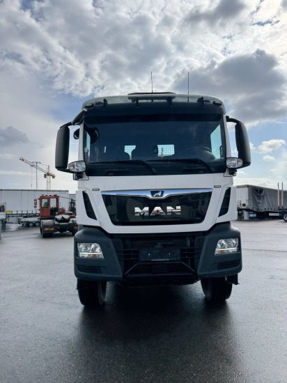 MAN TGS 26.430 6x4 3-Seitenkipper, HMF 2020K-RC Heckkran abnehmbar, - Самоскид вантажівка, Вантажівка з маніпулятором: фото 2 MAN TGS 26.430 6x4 3-Seitenkipper, HMF 2020K-RC Heckkran abnehmbar, - Самоскид вантажівка, Вантажівка з маніпулятором: фото 2