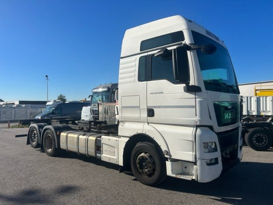 MAN TGX 26.440 BDF, XXL, Retarder, Automatik, E6, Liftachse, Motorschaden, Kurbelwellenschaden - Контейнеровоз/ Змінний кузов вантажівка: фото 1 MAN TGX 26.440 BDF, XXL, Retarder, Automatik, E6, Liftachse, Motorschaden, Kurbelwellenschaden - Контейнеровоз/ Змінний кузов вантажівка: фото 1