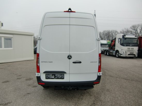Mercedes-Benz Sprinter 319 CDI Standard, el.Schiebetür ,Exportpreis ohne Nova - Суцільнометалевий фургон: фото 5 Mercedes-Benz Sprinter 319 CDI Standard, el.Schiebetür ,Exportpreis ohne Nova - Суцільнометалевий фургон: фото 5