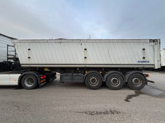 Schmitz SGF S3 Alu Kippmulde 36,5 m³, Liftachse, Hardoxboden, Rollplane, Podest - Самоскид напівпричіп: фото 2 Schmitz SGF S3 Alu Kippmulde 36,5 m³, Liftachse, Hardoxboden, Rollplane, Podest - Самоскид напівпричіп: фото 2