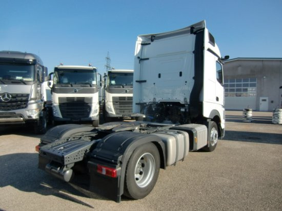 Mercedes-Benz Actros 1845 BL Giga Mirrow Cam - Тягач: фото 4 Mercedes-Benz Actros 1845 BL Giga Mirrow Cam - Тягач: фото 4