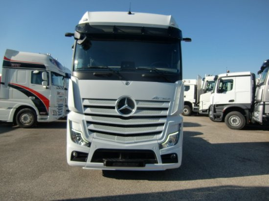 Mercedes-Benz Actros 1845 BL Giga Mirrow Cam - Тягач: фото 2 Mercedes-Benz Actros 1845 BL Giga Mirrow Cam - Тягач: фото 2