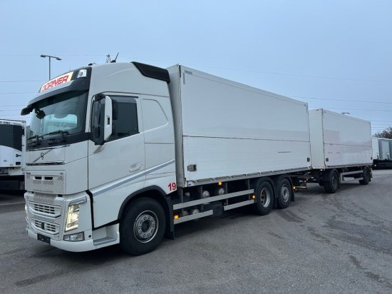 Volvo FH 500 6x2 Getränkekomplettzug, Orten Getränkeaufbau - Для перевезення напоїв вантажівка: фото 1 Volvo FH 500 6x2 Getränkekomplettzug, Orten Getränkeaufbau - Для перевезення напоїв вантажівка: фото 1