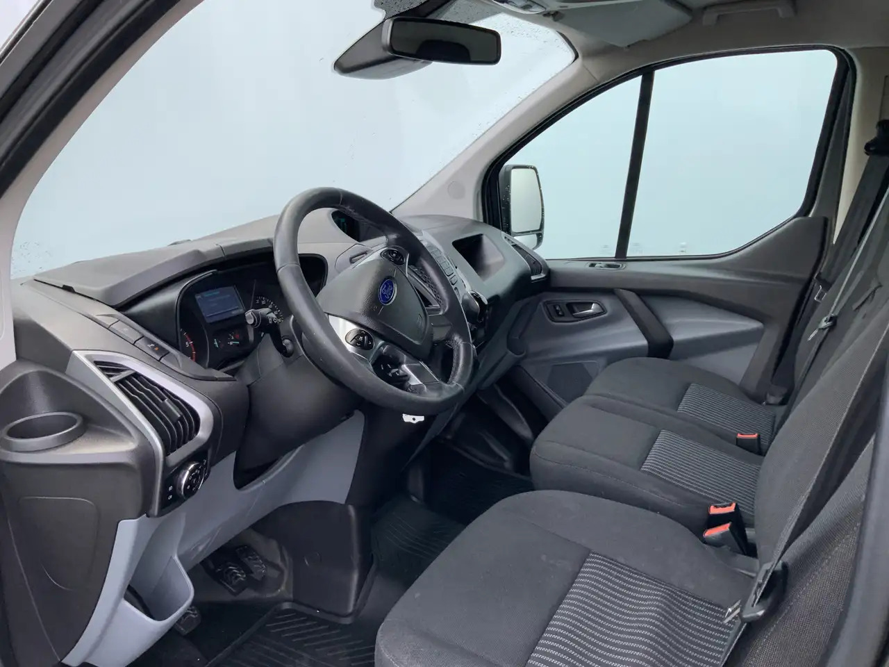 Ford Transit Custom 270 2.2 TDCI L1H1 Trend Airco Camera Cruise Dakdra - Суцільнометалевий фургон: фото 5 Ford Transit Custom 270 2.2 TDCI L1H1 Trend Airco Camera Cruise Dakdra - Суцільнометалевий фургон: фото 5