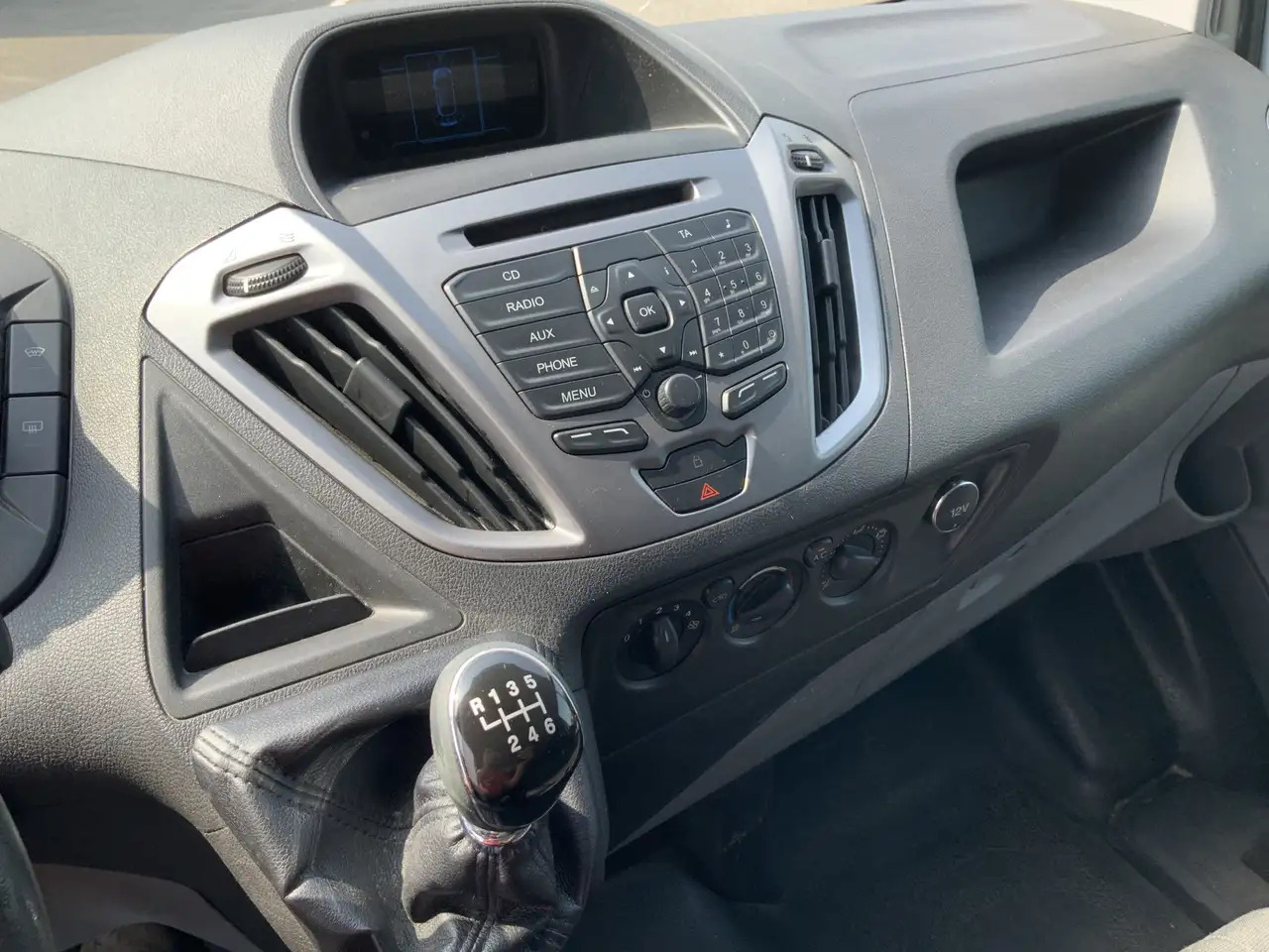 Ford Transit Custom 290 2.2 TDCI L1H2 Trend Airco Cruise 3 Zits Trekha - Суцільнометалевий фургон: фото 4 Ford Transit Custom 290 2.2 TDCI L1H2 Trend Airco Cruise 3 Zits Trekha - Суцільнометалевий фургон: фото 4