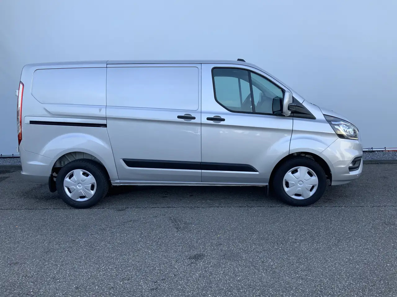 Суцільнометалевий фургон Ford Transit Custom 300 2.0 TDCI L1H1 Limited Airco Cruise Camera 3 Zi: фото 21