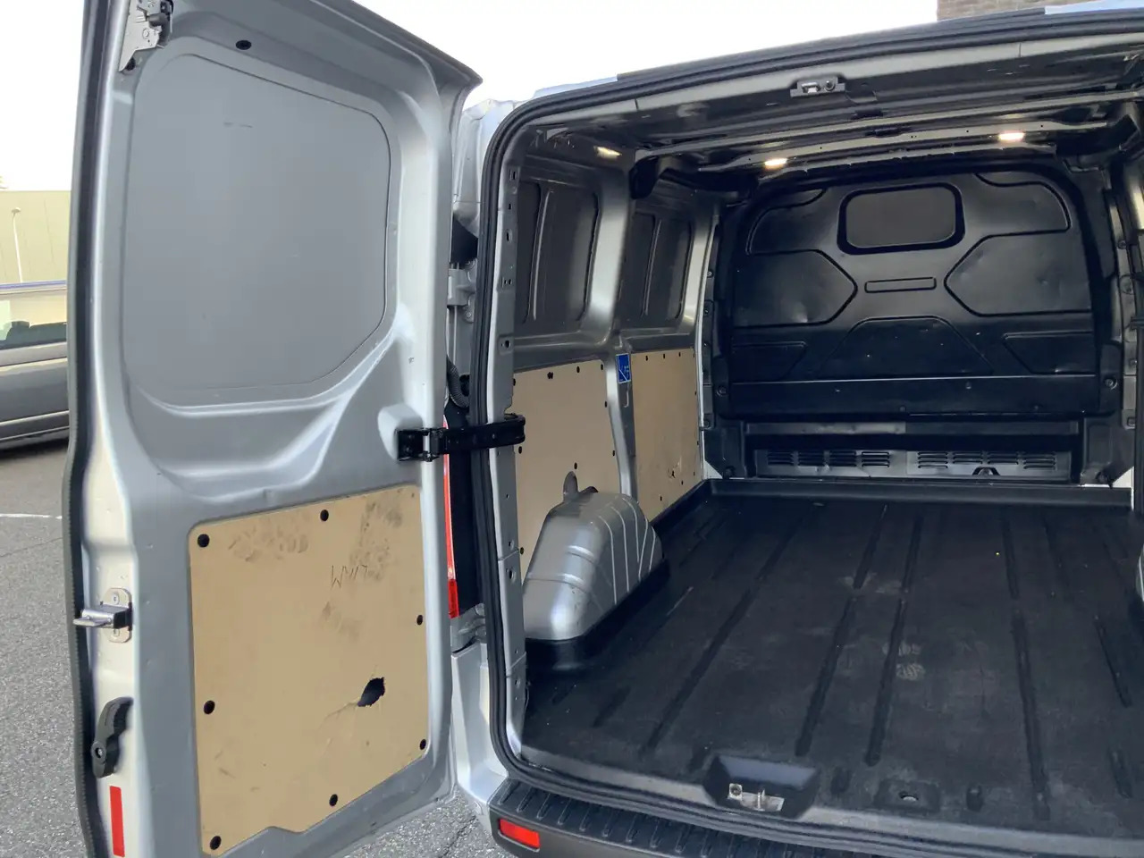 Суцільнометалевий фургон Ford Transit Custom 300 2.0 TDCI L1H1 Limited Airco Cruise Camera 3 Zi: фото 8