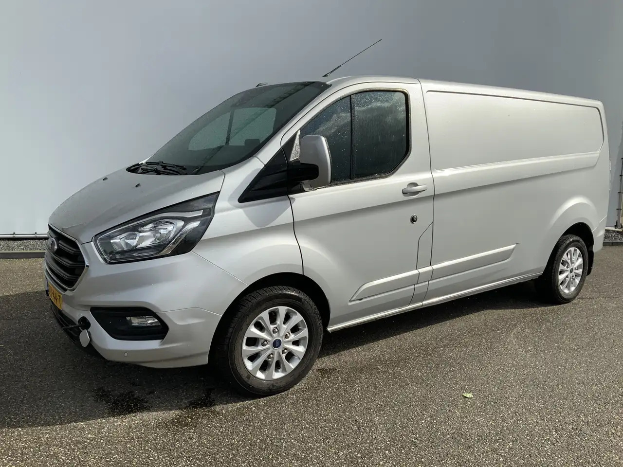 Ford Transit Custom 300 2.0 TDCI (MOTOR DEFECT!!) L2H2 Airco Navi 3 Zi - Суцільнометалевий фургон: фото 1 Ford Transit Custom 300 2.0 TDCI (MOTOR DEFECT!!) L2H2 Airco Navi 3 Zi - Суцільнометалевий фургон: фото 1