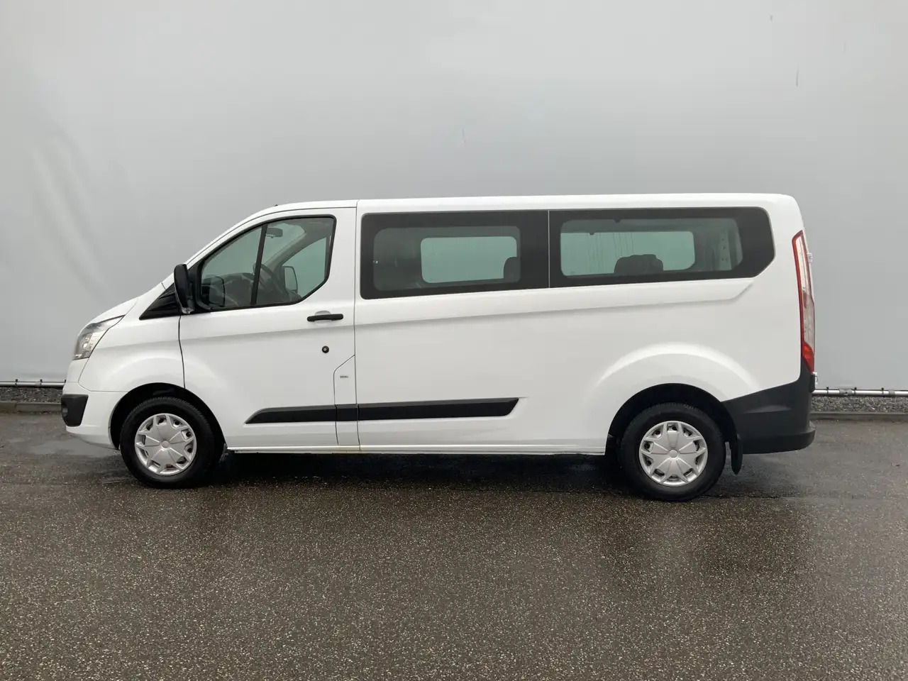 Ford Transit Custom 300 2.2 TDCI L2H1 (11000,- ex btw /ex bpm)Trend - Пасажирський фургон: фото 3 Ford Transit Custom 300 2.2 TDCI L2H1 (11000,- ex btw /ex bpm)Trend - Пасажирський фургон: фото 3