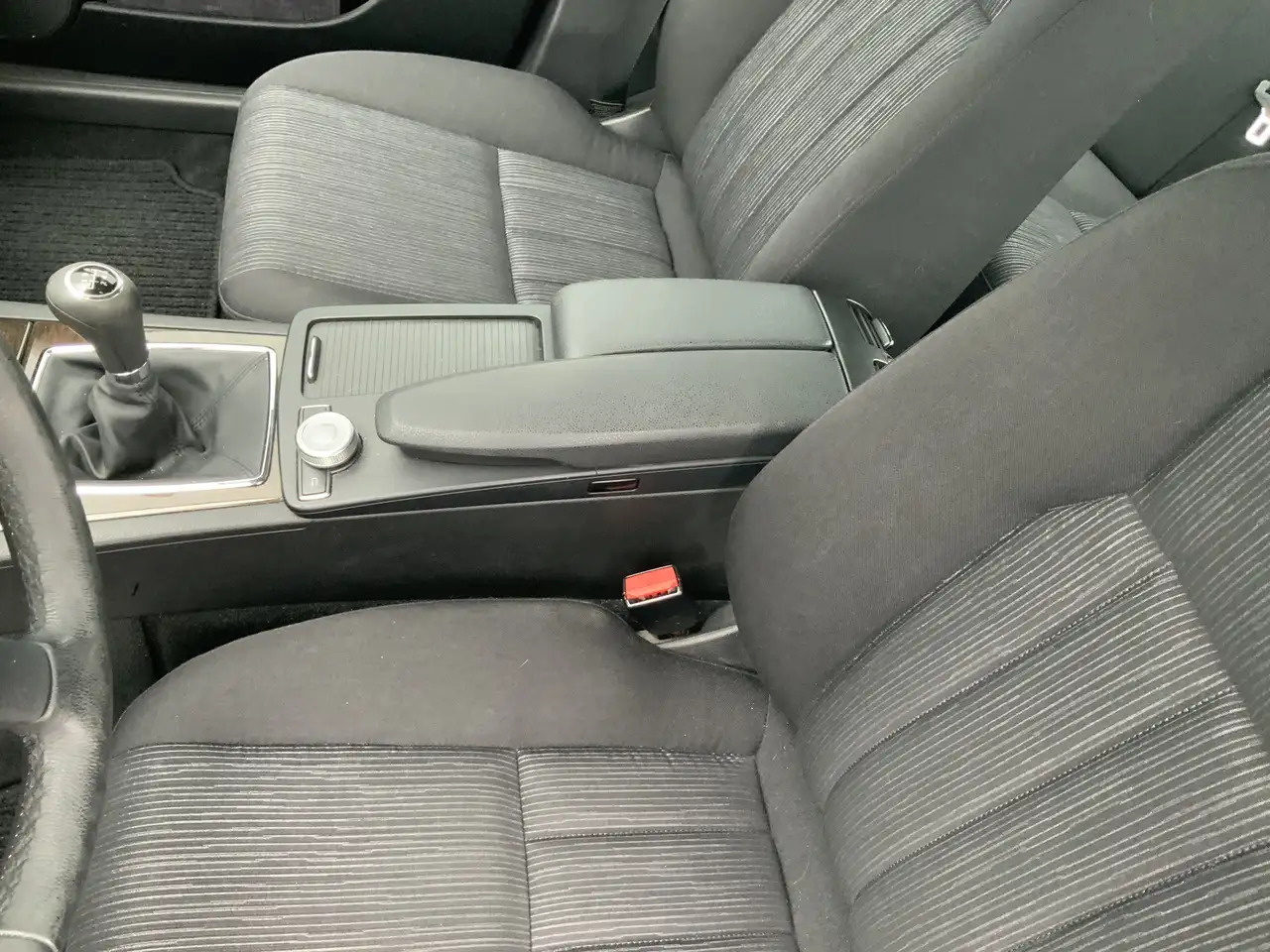 Седан Mercedes-Benz C 200 K Elegance UNIEK ! Airco Compressor Alu Velg Euro: фото 6 Седан Mercedes-Benz C 200 K Elegance UNIEK ! Airco Compressor Alu Velg Euro: фото 6