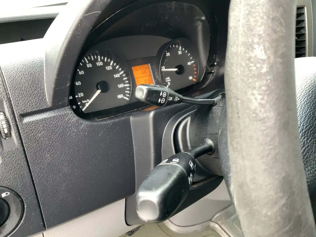 Mercedes-Benz Sprinter 213 2.2 CDI 325 L1H1 Airco Cruise Euro 4 - Суцільнометалевий фургон: фото 4 Mercedes-Benz Sprinter 213 2.2 CDI 325 L1H1 Airco Cruise Euro 4 - Суцільнометалевий фургон: фото 4