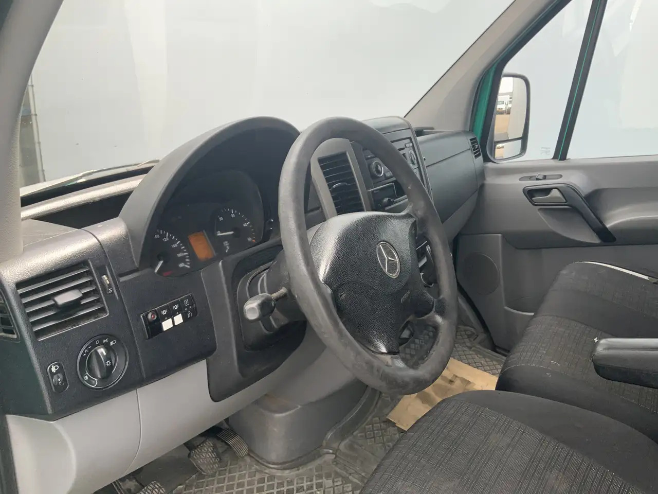 Mercedes-Benz Sprinter 311 2.2 CDI 325 H2 L1 Zits 3 Trekhaak 2800 kg & Op - Легковий фургон: фото 5 Mercedes-Benz Sprinter 311 2.2 CDI 325 H2 L1 Zits 3 Trekhaak 2800 kg & Op - Легковий фургон: фото 5