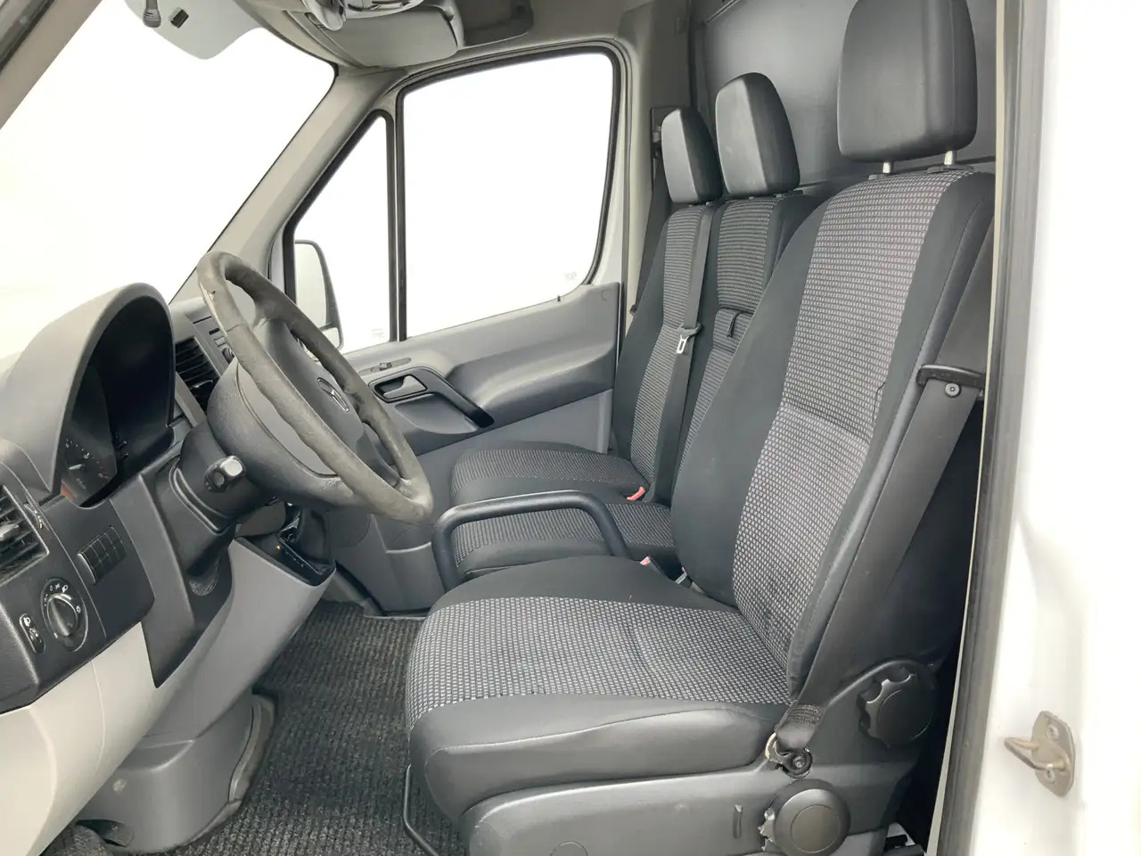 Mercedes-Benz Sprinter 311 2.2 CDI 366 L2 H1 Automaat Trekhaak 2800 kg 3 - Суцільнометалевий фургон: фото 4 Mercedes-Benz Sprinter 311 2.2 CDI 366 L2 H1 Automaat Trekhaak 2800 kg 3 - Суцільнометалевий фургон: фото 4