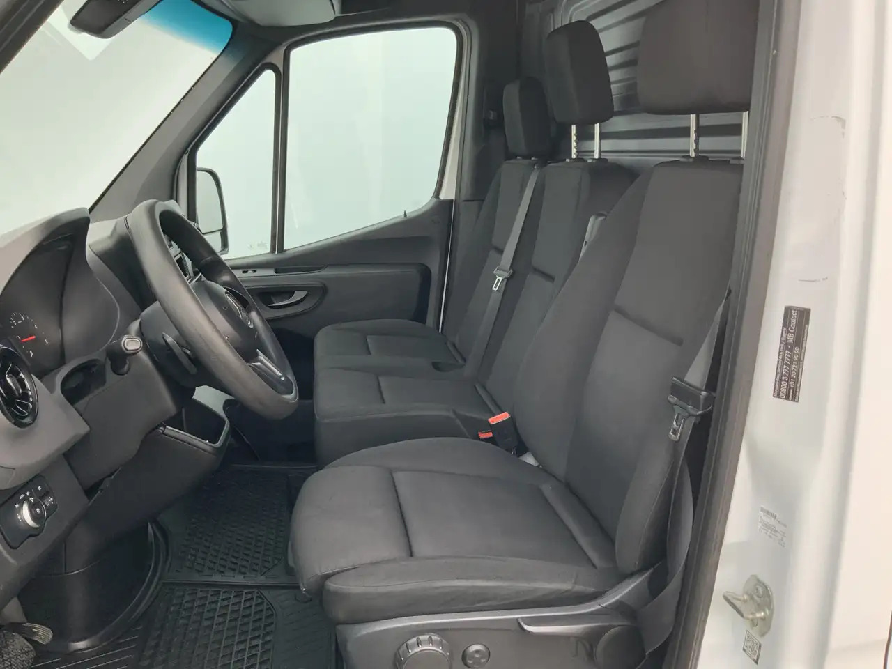 Mercedes-Benz Sprinter 311 2.2 CDI L2H2 Automaat Airco 3 Zits Imperiaal T - Суцільнометалевий фургон: фото 4 Mercedes-Benz Sprinter 311 2.2 CDI L2H2 Automaat Airco 3 Zits Imperiaal T - Суцільнометалевий фургон: фото 4