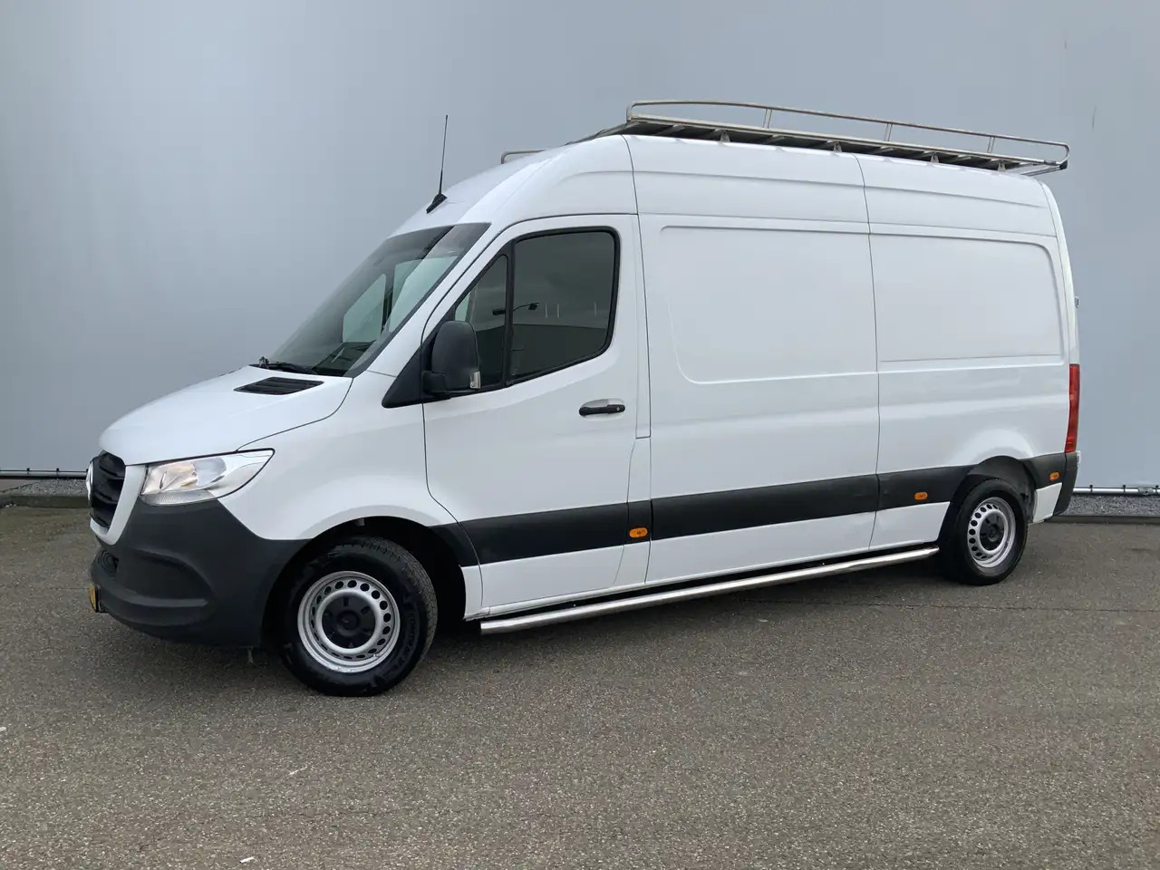 Mercedes-Benz Sprinter 311 2.2 CDI L2H2 Automaat Airco 3 Zits Imperiaal T - Суцільнометалевий фургон: фото 1 Mercedes-Benz Sprinter 311 2.2 CDI L2H2 Automaat Airco 3 Zits Imperiaal T - Суцільнометалевий фургон: фото 1
