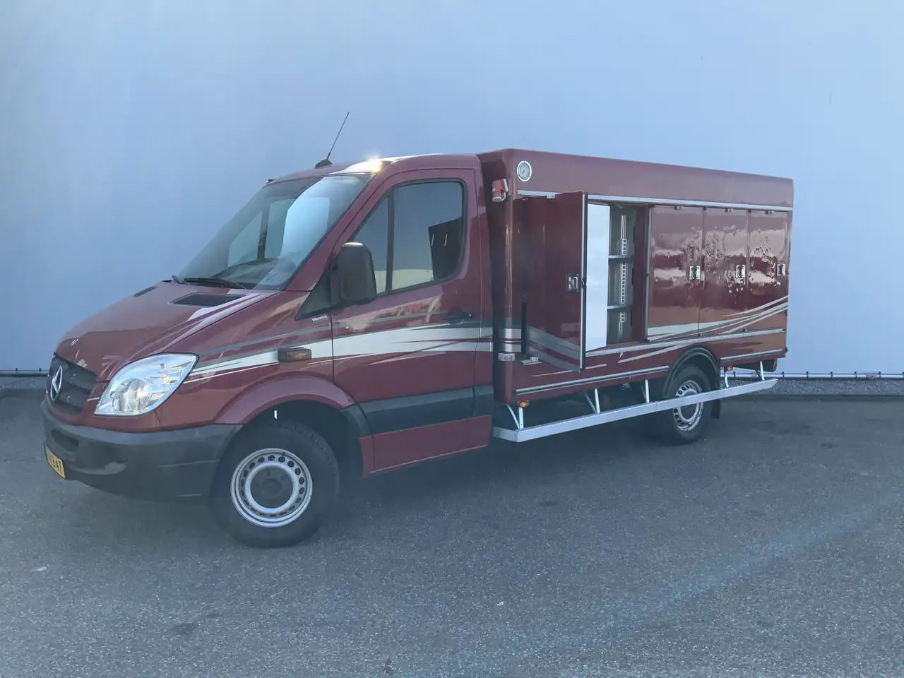 Mercedes-Benz Sprinter 313 2.2 CDI 366 Vriesauto _40gr 10 Deuren werkt 10 - Фургон-рефрижератор: фото 1 Mercedes-Benz Sprinter 313 2.2 CDI 366 Vriesauto _40gr 10 Deuren werkt 10 - Фургон-рефрижератор: фото 1