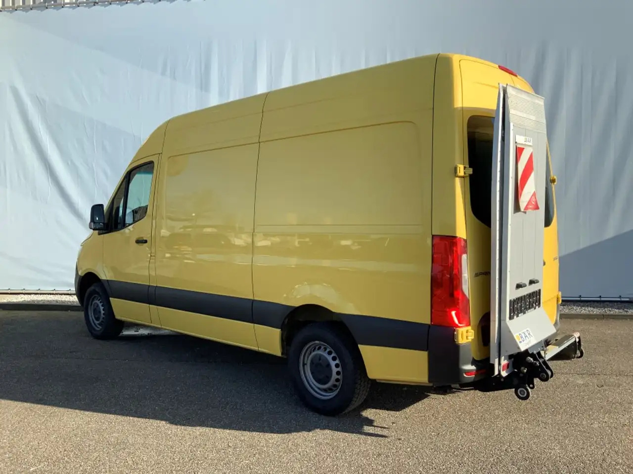 Mercedes-Benz Sprinter 314 2.2 CDI L2H2 & Laadklep& Afstandbediening Airc - Суцільнометалевий фургон: фото 4 Mercedes-Benz Sprinter 314 2.2 CDI L2H2 & Laadklep& Afstandbediening Airc - Суцільнометалевий фургон: фото 4