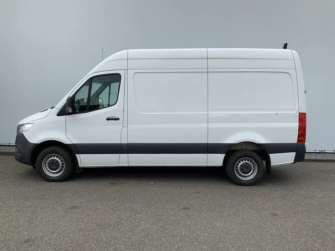 Mercedes-Benz Sprinter 316 2.2 CDI L2H2 Airco Cruise Camera Navi Trekhaak - Суцільнометалевий фургон: фото 3 Mercedes-Benz Sprinter 316 2.2 CDI L2H2 Airco Cruise Camera Navi Trekhaak - Суцільнометалевий фургон: фото 3