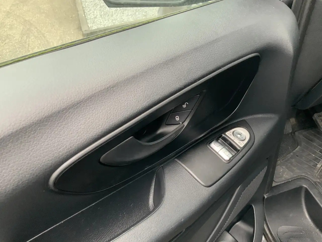 Mercedes-Benz Vito 114 CDI Lang L2 H1 3 Zits Airco Cruise Euro 5 - Суцільнометалевий фургон: фото 5 Mercedes-Benz Vito 114 CDI Lang L2 H1 3 Zits Airco Cruise Euro 5 - Суцільнометалевий фургон: фото 5