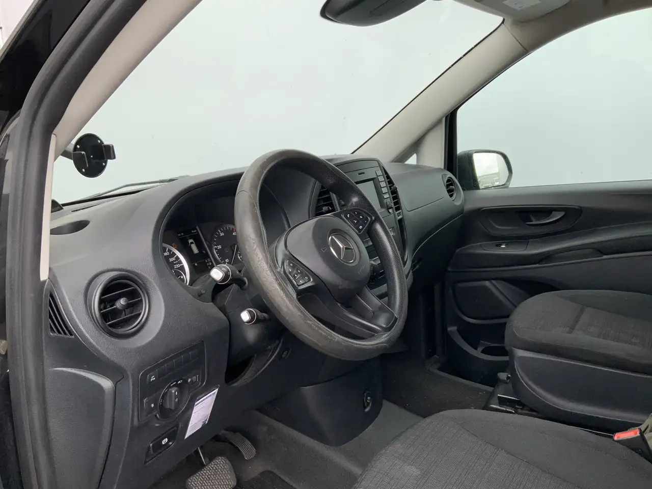 Mercedes-Benz Vito 116 CDI Lang Airco Cruise Camera Navi Side Bar Tre - Легковий фургон: фото 4 Mercedes-Benz Vito 116 CDI Lang Airco Cruise Camera Navi Side Bar Tre - Легковий фургон: фото 4