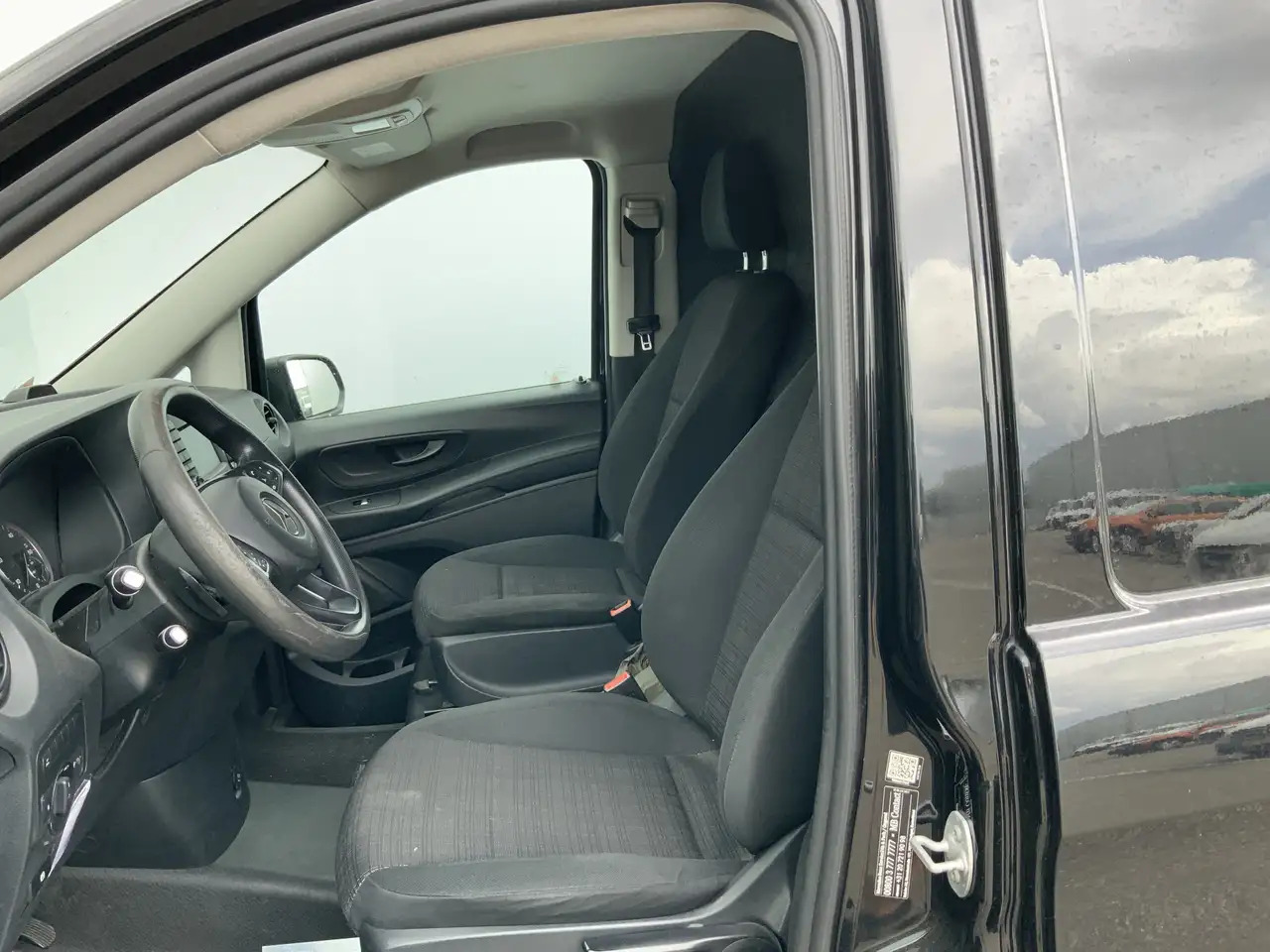 Mercedes-Benz Vito 116 CDI Lang Automaat Airco Cruise Camera Navi Sid - Суцільнометалевий фургон: фото 5 Mercedes-Benz Vito 116 CDI Lang Automaat Airco Cruise Camera Navi Sid - Суцільнометалевий фургон: фото 5