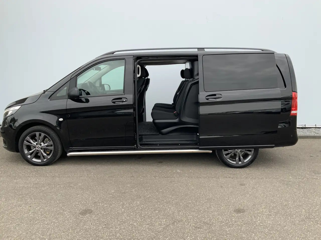 Mercedes-Benz Vito 119 CDI Lang Automaat Dub Cab Dub Schuifdeur Airco - Вантажопасажирський фургон: фото 4 Mercedes-Benz Vito 119 CDI Lang Automaat Dub Cab Dub Schuifdeur Airco - Вантажопасажирський фургон: фото 4