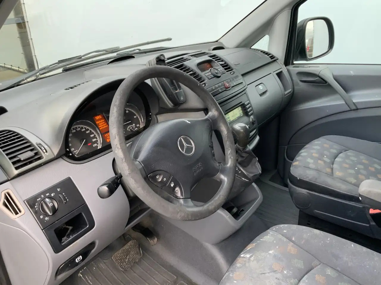 Mercedes-Benz Vito 120 CDI 3.0 V6 Dubb.Cab Autom. 5 Zits Airco Alu Ve - Вантажопасажирський фургон: фото 5 Mercedes-Benz Vito 120 CDI 3.0 V6 Dubb.Cab Autom. 5 Zits Airco Alu Ve - Вантажопасажирський фургон: фото 5