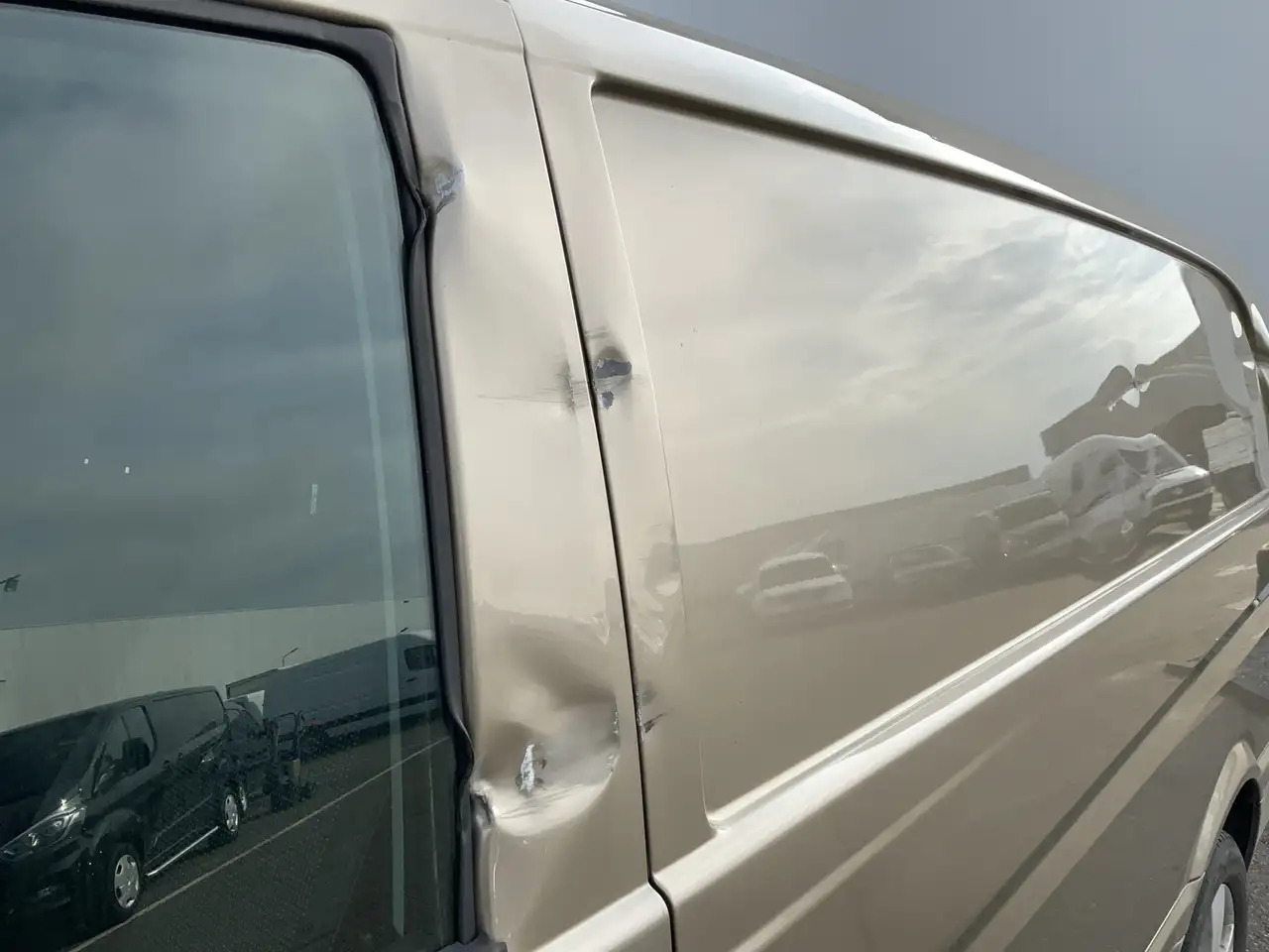 Mercedes-Benz Vito 122 CDI 320 Lang DC Luxe Automaat Alu Velg Side Ba - Суцільнометалевий фургон: фото 2 Mercedes-Benz Vito 122 CDI 320 Lang DC Luxe Automaat Alu Velg Side Ba - Суцільнометалевий фургон: фото 2