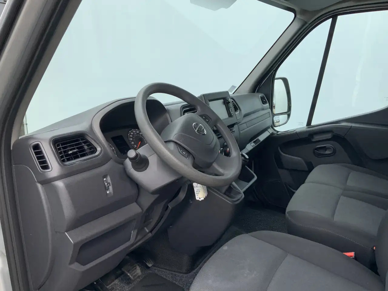 Nissan Interstar 2.3 dCi L2H2 Acenta Airco Cruise 3 Zits Camera Nav - Суцільнометалевий фургон: фото 5 Nissan Interstar 2.3 dCi L2H2 Acenta Airco Cruise 3 Zits Camera Nav - Суцільнометалевий фургон: фото 5