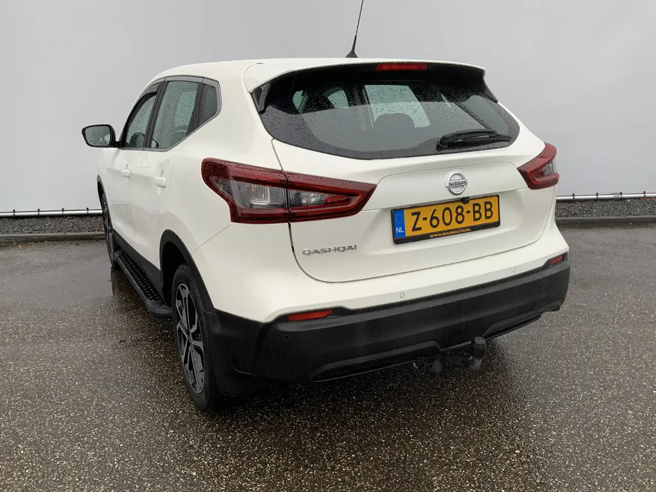 Nissan Qashqai 1.3 DIG-T Visia A SUV Airco Cruise Groot Scherm Na - Позашляховик: фото 3 Nissan Qashqai 1.3 DIG-T Visia A SUV Airco Cruise Groot Scherm Na - Позашляховик: фото 3