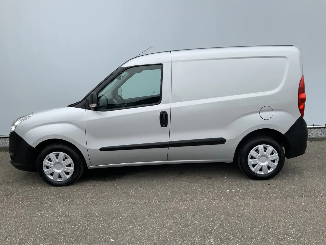 Opel Combo 1.3 CDTi L1H1 Edition Airco Euro 6 - Легковий фургон: фото 3 Opel Combo 1.3 CDTi L1H1 Edition Airco Euro 6 - Легковий фургон: фото 3