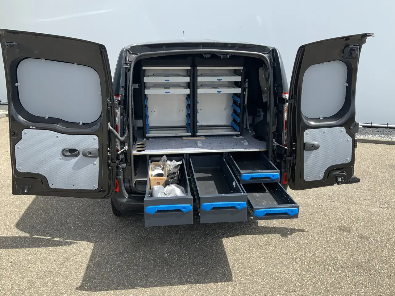 Renault Kangoo 1.5 dCi 90 Energy Comfort Plus .Sortimo Kasten Com - Легковий фургон, Комунальна/ Спеціальна техніка: фото 3 Renault Kangoo 1.5 dCi 90 Energy Comfort Plus .Sortimo Kasten Com - Легковий фургон, Комунальна/ Спеціальна техніка: фото 3