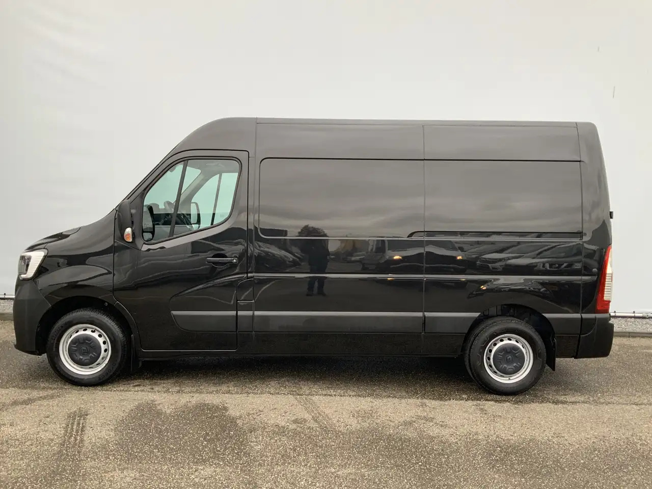 Renault Master T35 2.3 dCi 150 L2H2 Airco Cruise Camera 3 Zits Na - Суцільнометалевий фургон: фото 3 Renault Master T35 2.3 dCi 150 L2H2 Airco Cruise Camera 3 Zits Na - Суцільнометалевий фургон: фото 3