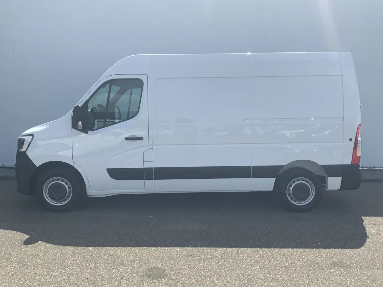 Renault Master T35 2.3 dCi 150 L2H2 Energy Work Edition Airco Cru - Суцільнометалевий фургон: фото 3 Renault Master T35 2.3 dCi 150 L2H2 Energy Work Edition Airco Cru - Суцільнометалевий фургон: фото 3